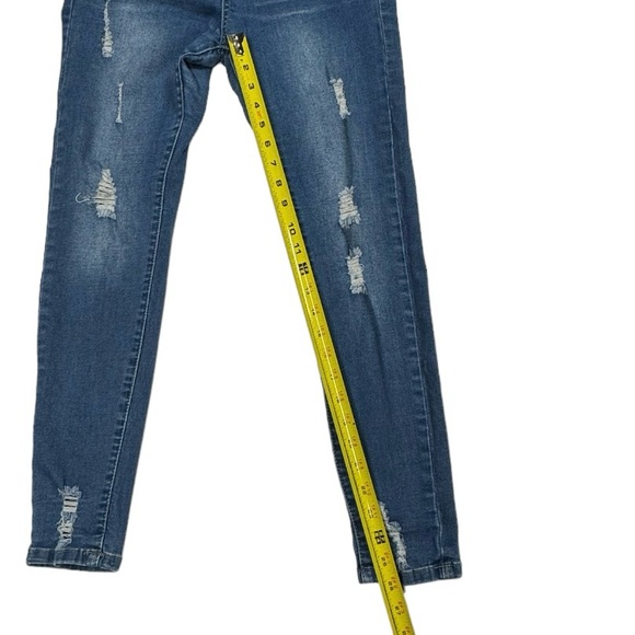 Wax Jean size 13/31 Jeans. Pockets on front and back, with belt loops. - Picture 8 of 11